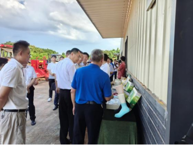 湛江市委书记刘红兵一行到农业机械研究所调研(经李所和方所审核)435.png 湛江市委书记刘红兵一行到农业机械研究所调研(经李所和方所审核)435.png
